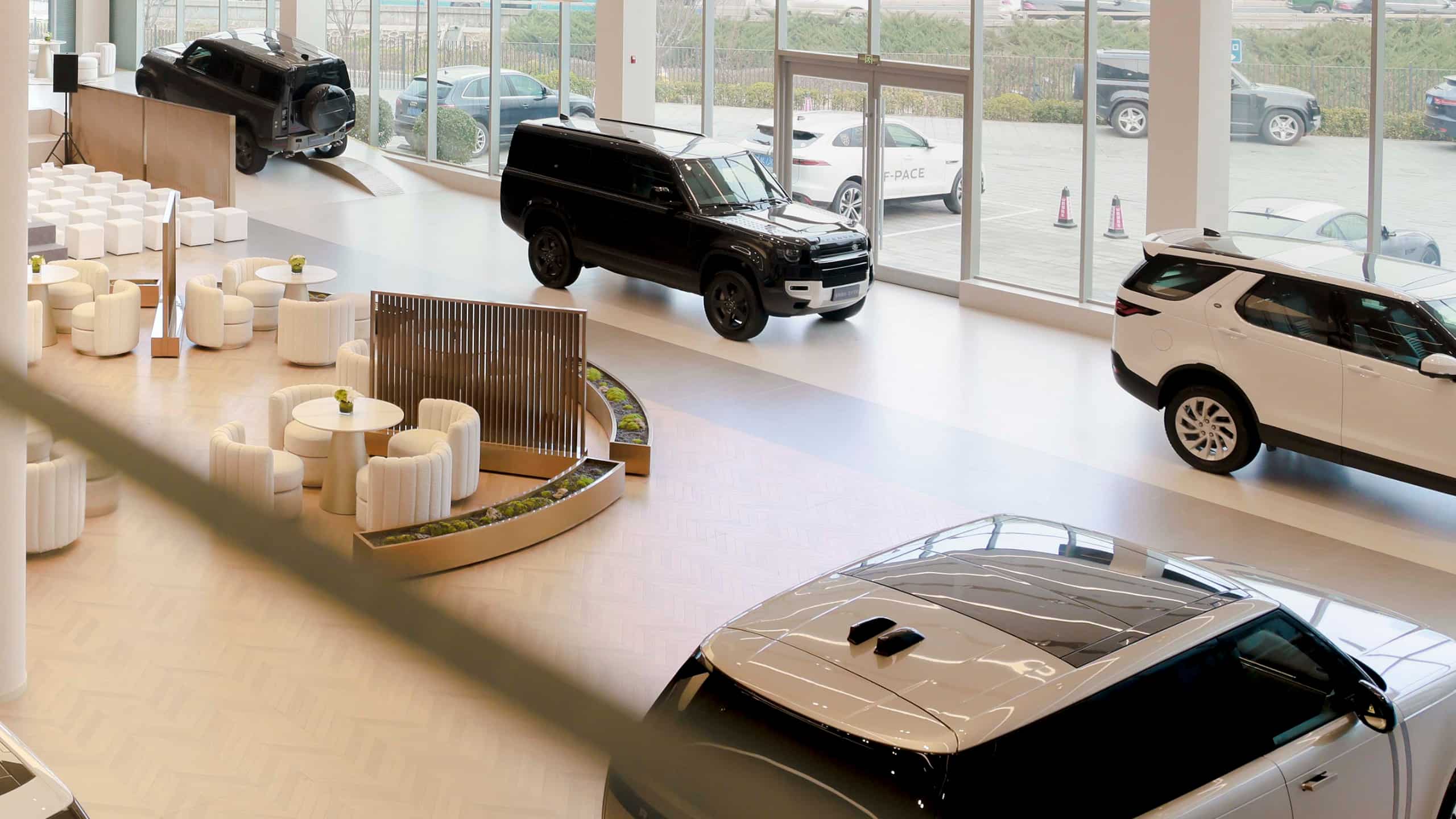 Jaguar Land Rover's first new modern luxury dealer store
