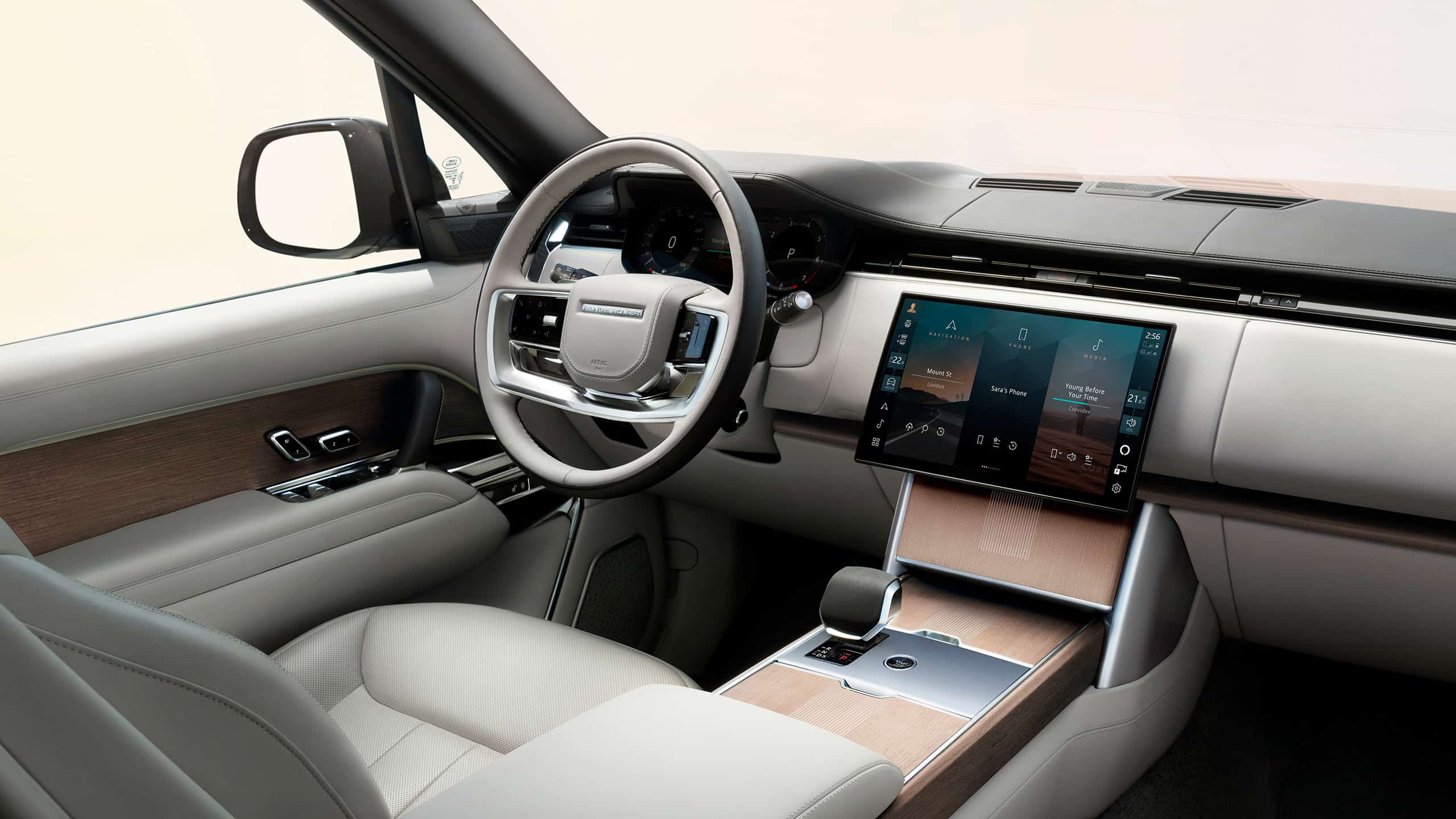 Range Rover interior dashboard and infotainment system.