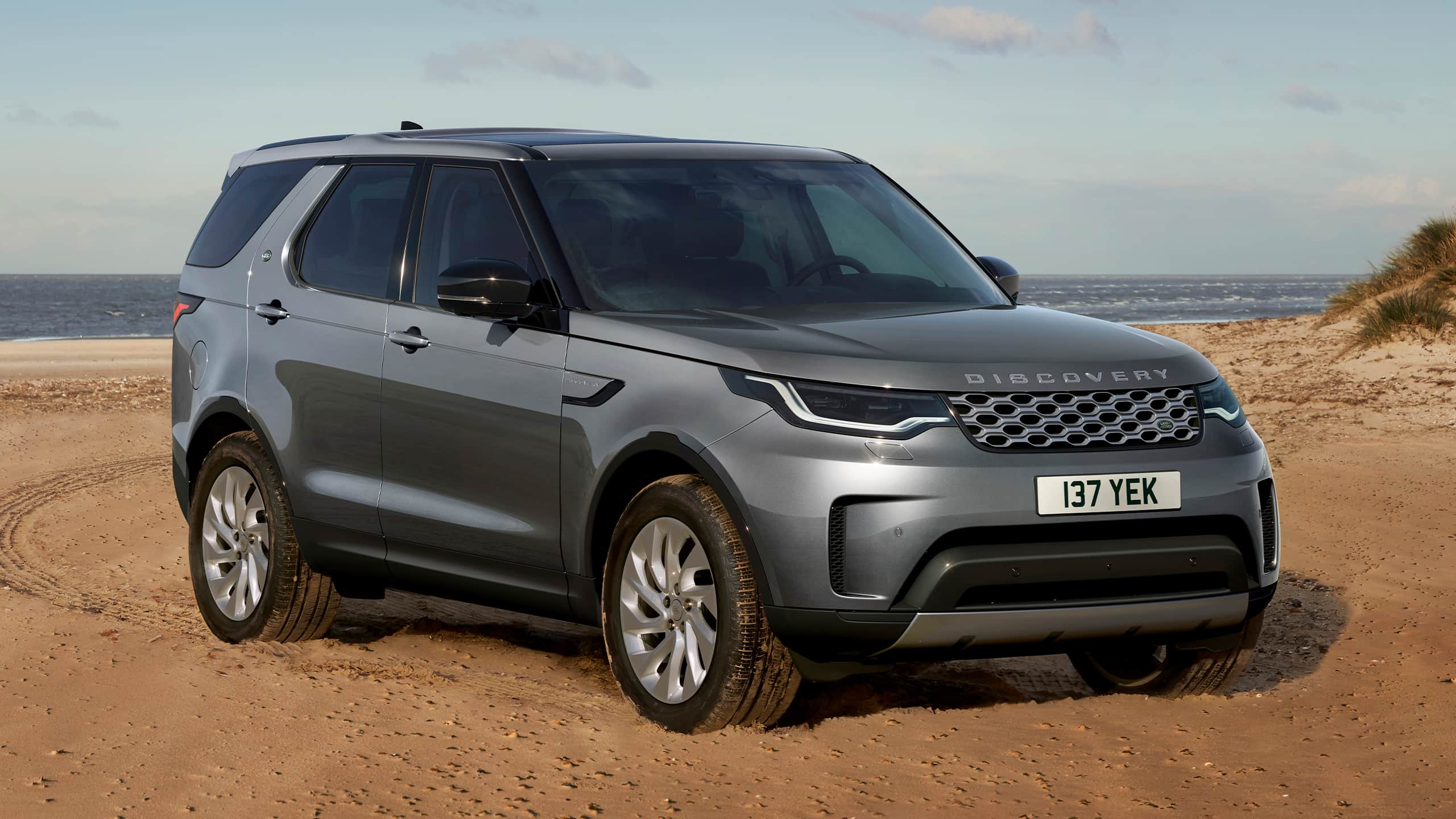 Parked Discovery Near The Beach Side