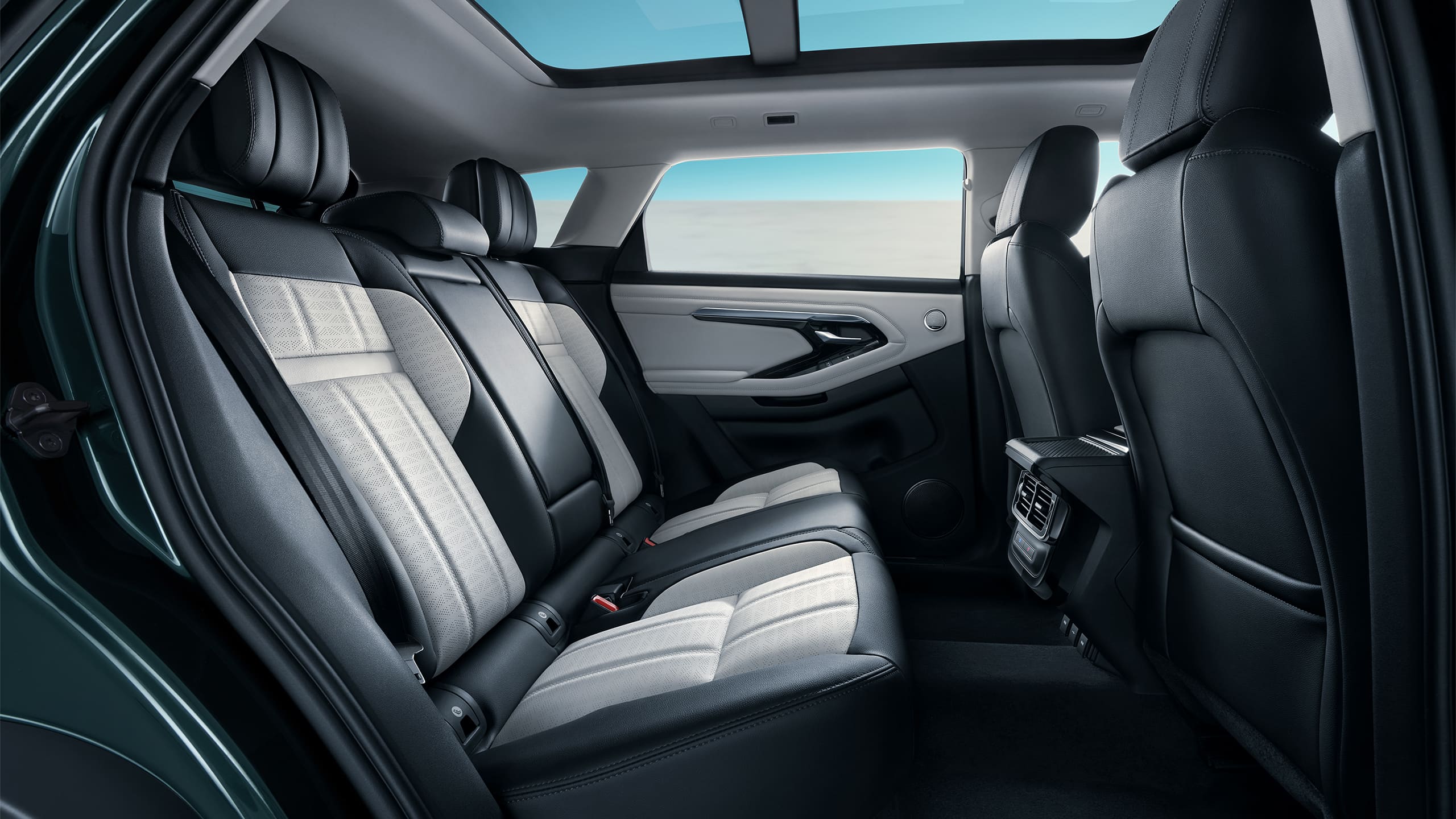Range Rover Evoque Back seat