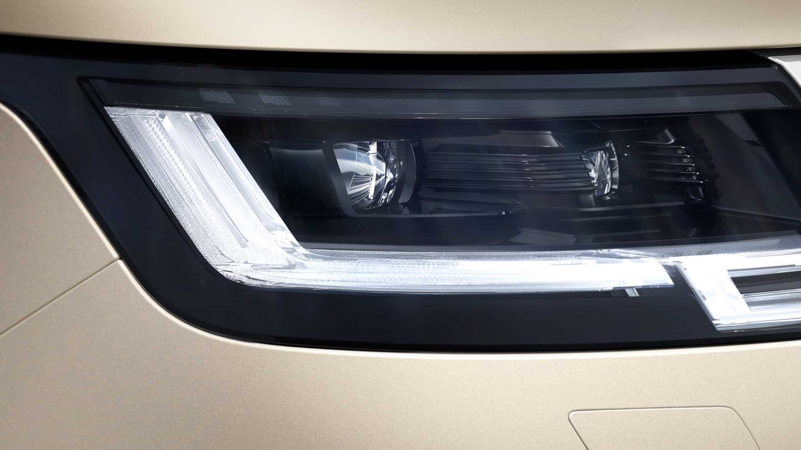 Range Rover Digital LED Headlights