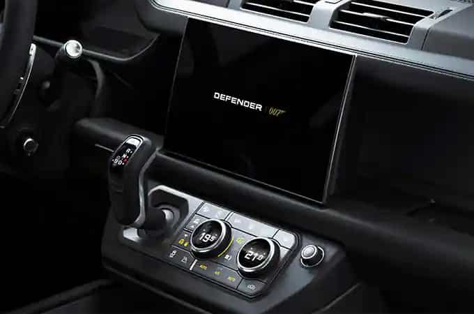 Land Rover Defender 007 Collector's Edition Cockpit