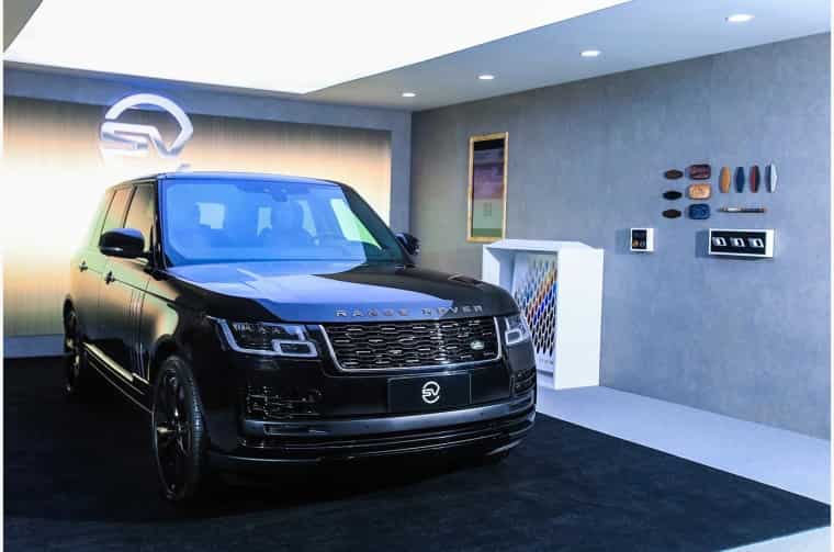 Range Rover SV showcase