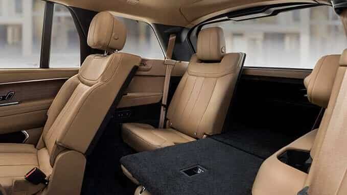 Range Rover Seven-Seat Extended Version