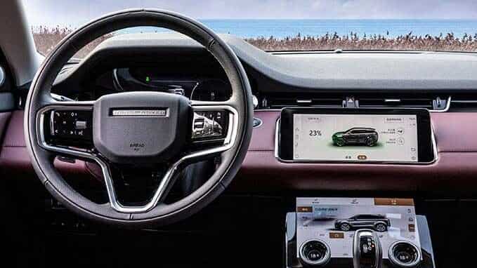 Range Rover cockpit 