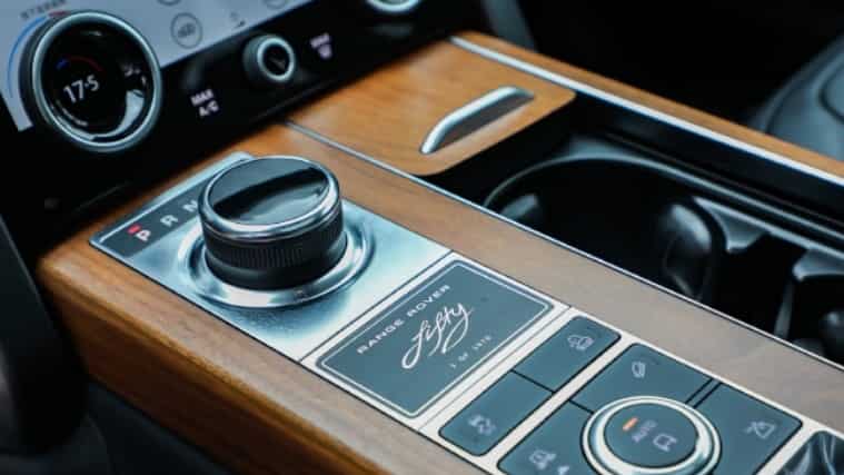 The centre console inside a Range Rover SV