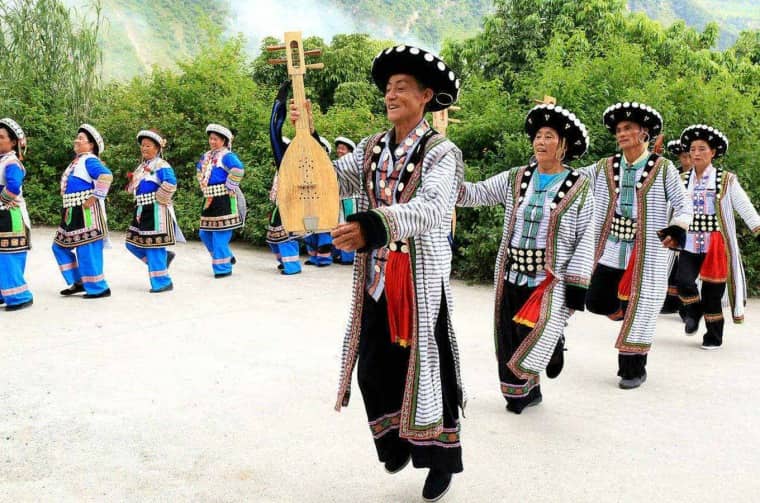 Lisu traditional song and dance